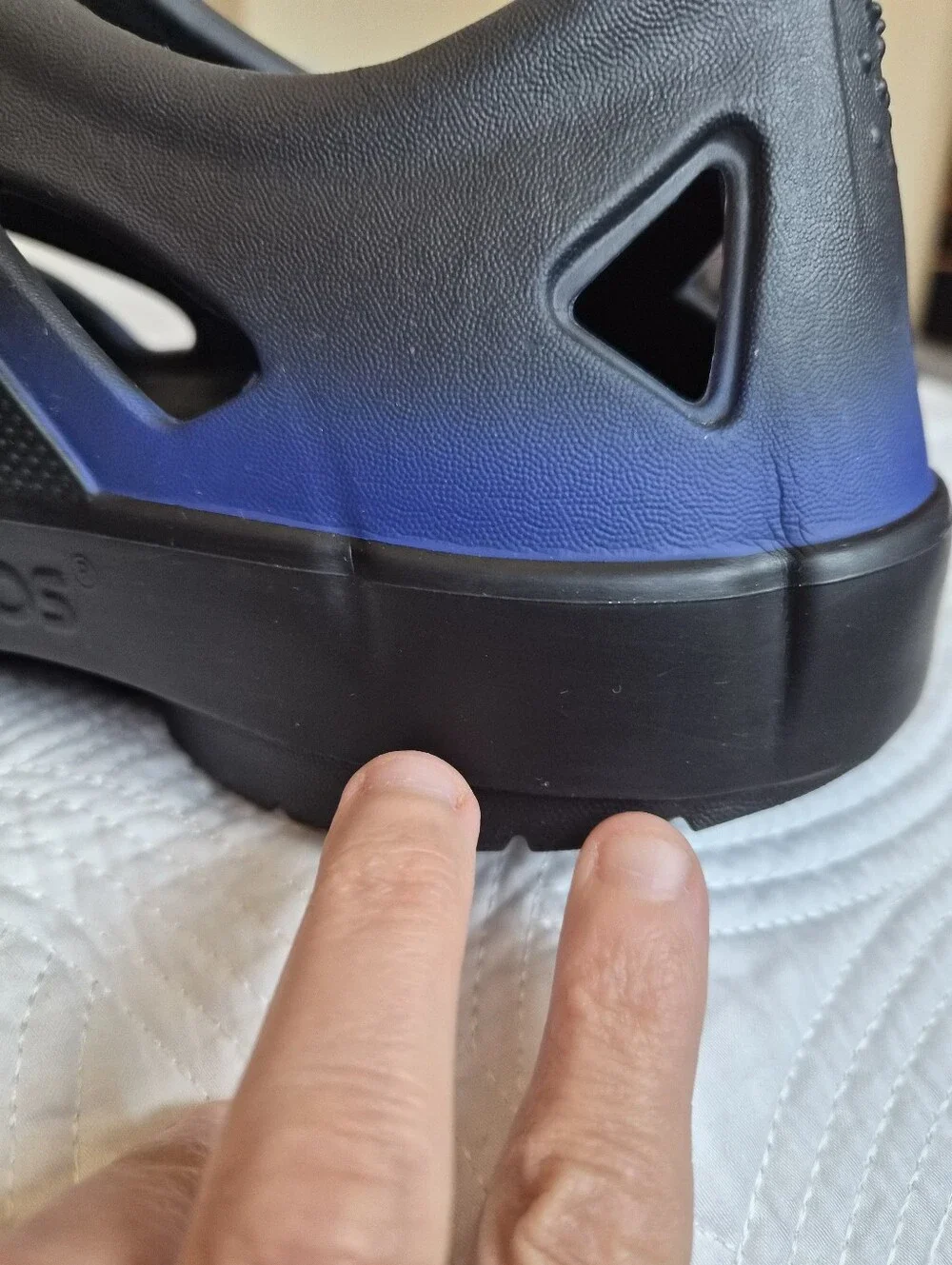 EUC Oofos Oocandoo Recovery Sandals Size Men 11 Royal Blue Black